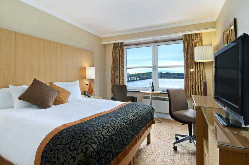 Hilton Dundee 호텔 객실 사진